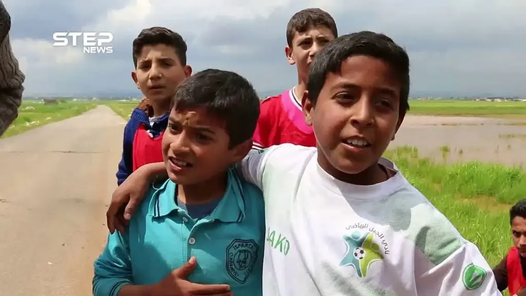 شاهد سباق المارثون لطلاب المعاهد الشرعية في ريف حلب بهدف تشجيعهم على العلم وإخراجهم من أجواء الحرب: سباق المارثون