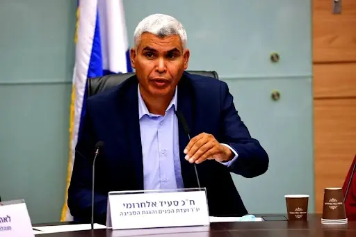 الحركة الإسلامية والقائمة العربية تنعيان نائب عربي في الكنيست.. من هو: الكنيست