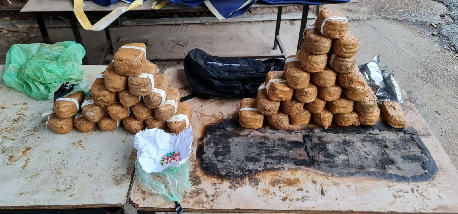 الجيش الإسرائيلي يحبط عملية تهريب مخدرات وأسلحة على الحدود مع لبنان: الجيش الإسرائيلي يحبط عملية تهريب