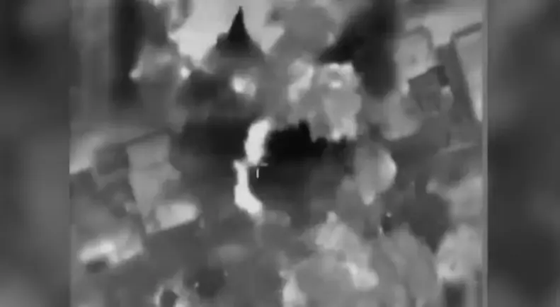 بالتصوير الجوي|| لحظة تدمير الجيش الإسرائيلي موقع إطلاق صواريخ للجهاد الإسلامي بغزة.. وسرايا القدس تبدأ حملة صاروخية مكثفة ضد 4 مدن إسرائيلية: عسقلان