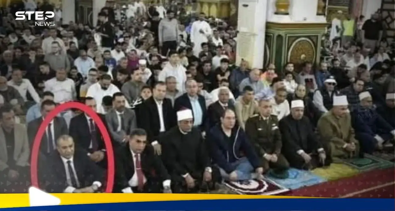 وفاة مسؤول مصري خلال أدائه صلاة عيد الفطر بشكل مفاجئ (فيديو): صلاة عيد الفطر