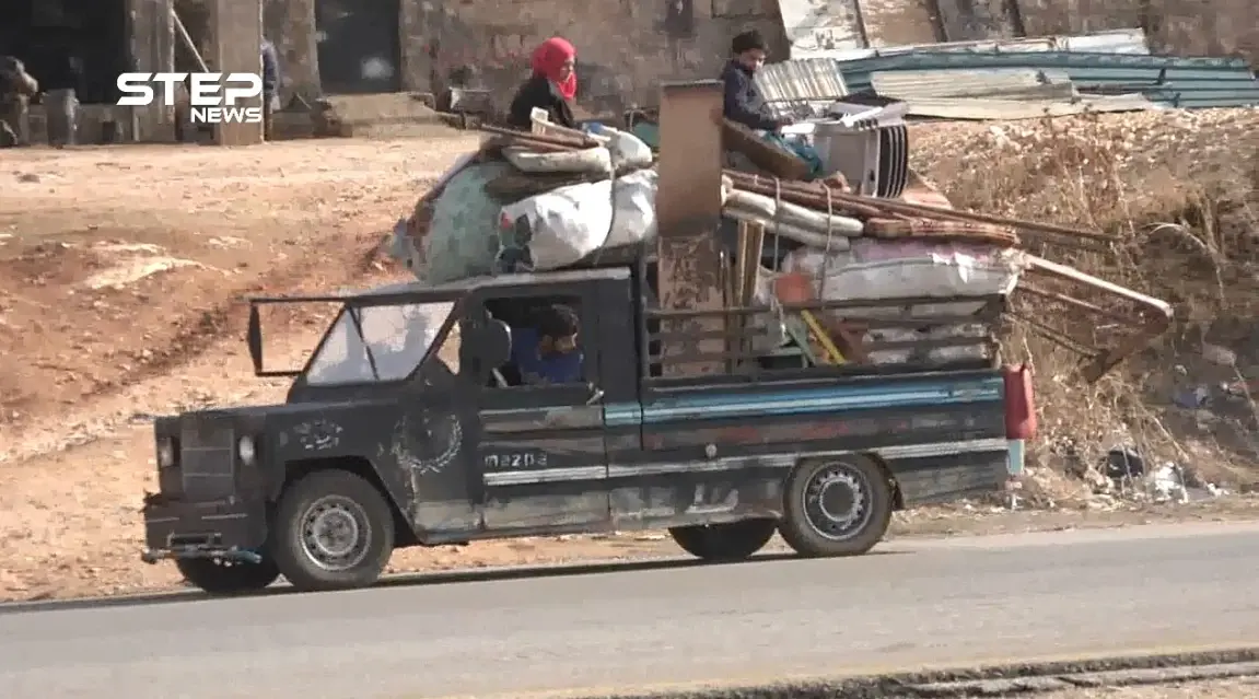 حركة نزوح كبيرة للمدنيين من بلدات وقرى ريف إدلب الجنوبي والشرقي باتجاه الحدود السورية التركية: التقارير المصورة