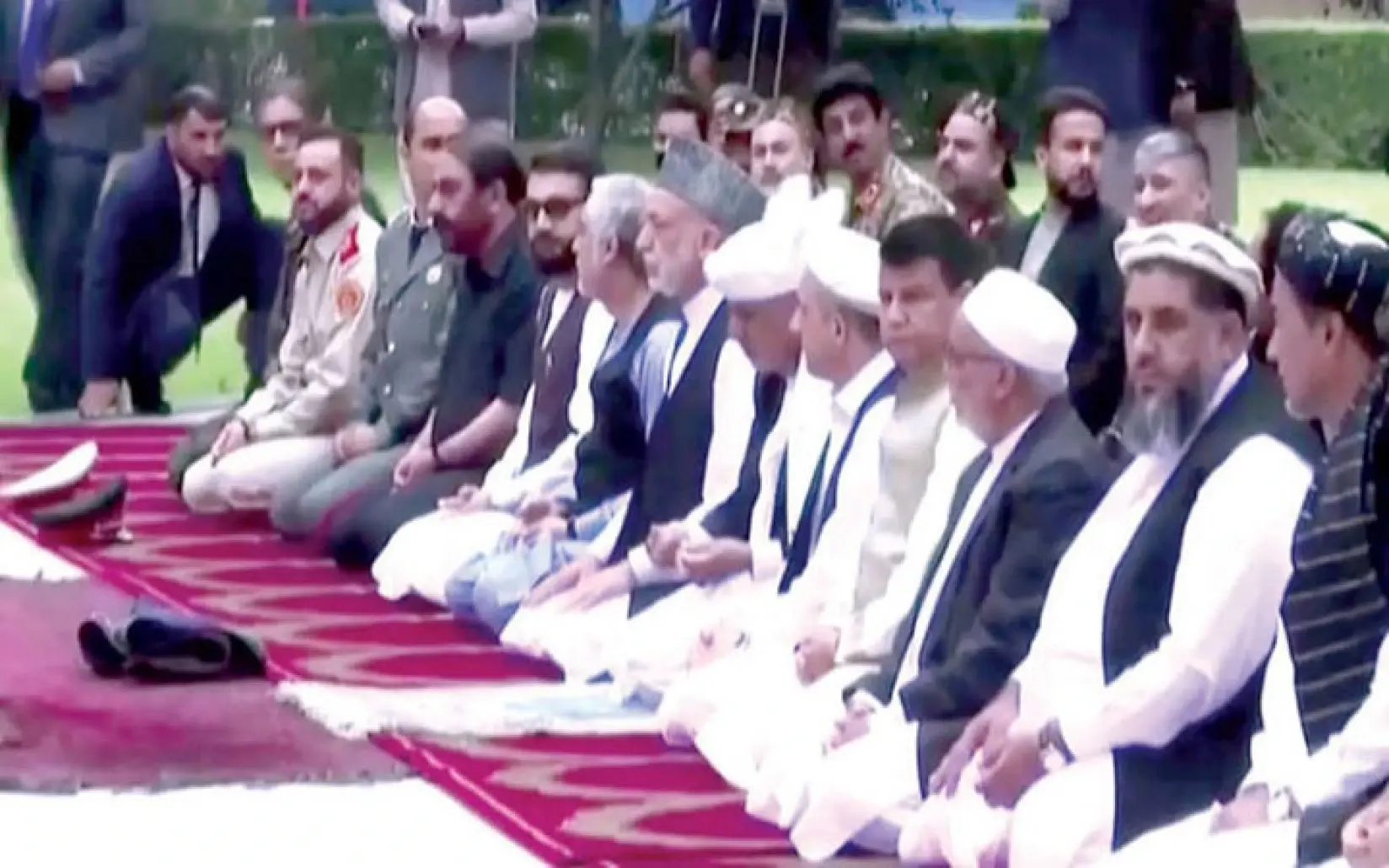 السلطات الأفغانية تلقي القبض على عددٍ من منفذي الهجوم الصاروخي على القصر الرئاسي أول أيام العيد: خبر عاجل