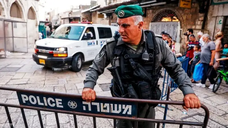 بالفيديو|| عملية طعن نفذتها فتاة فلسطينية بحي الشيخ جراح في القدس واستنفار للقوات الإسرائيلية بحثاً عنها: حي الشيخ جراح