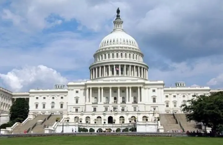 إغلاق مبنى الكونغرس الأمريكي بعد إطلاق نار وتهديد أمني في محيطه: مبنى الكابيتول