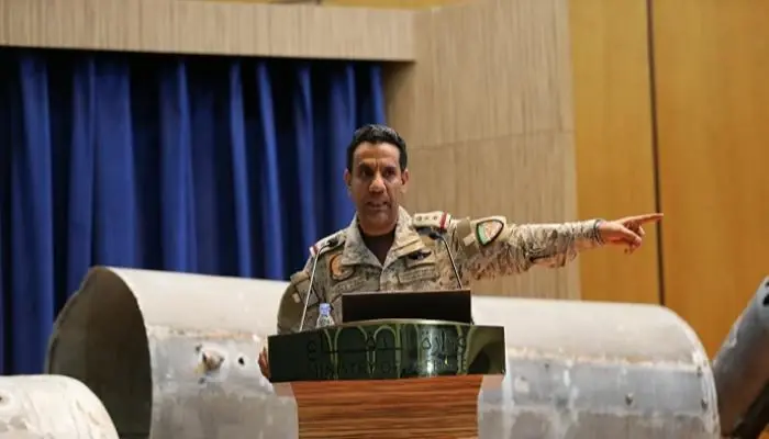 سقوط إصابات من شظايا طائرة مسيرة حوثية استهدفت المناطق السعودية: خبر عاجل