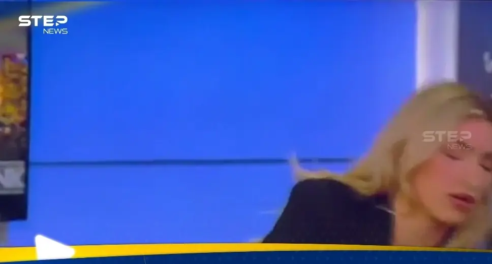 بالفيديو|| محللة سياسية تفقد وعيها على الهواء مباشرة.. وردة فعل المذيع تثير تفاعلا: بايدن