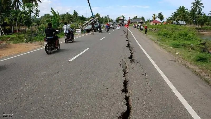 بعد 5 ساعات من وقوعه.. وكالة مكافحة الكوارث تكشف عن سقوط قتلى جراء زلزال ضرب إندونيسيا: زلزال يضرب إندونيسيا