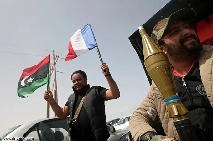 خلال مؤتمرٍ صحفي.. الدبيبة وماكرون يتفقان على تفعيل اللجنة الليبية-الفرنسية المتوقفة منذ 19 عاماً والأخير يدعو لبناء جيشٍ قوي: عبدالحميد الدبيبة