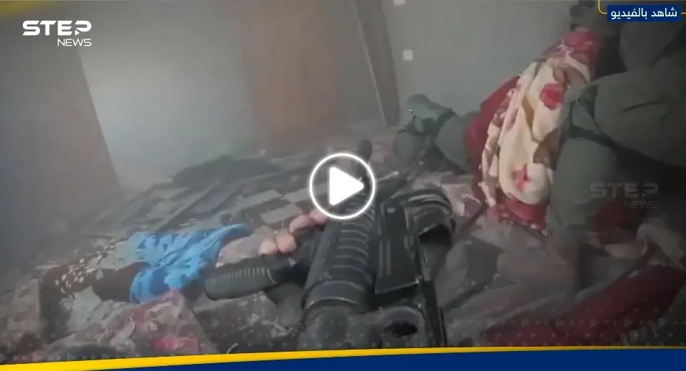 كاميرا مثبتة على رأس جندي توثق معركة وجهاً لوجه داخل مبنى بين عناصر القسام وقوة إسرائيلية: كمين محكم