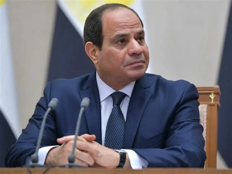 رئيس مصر يمدد حالة الطوارئ في البلاد لـ 3 أشهر.. ومدبولي يصدر قراراً بحظر التجوال بشمال سيناء: خبر عاجل