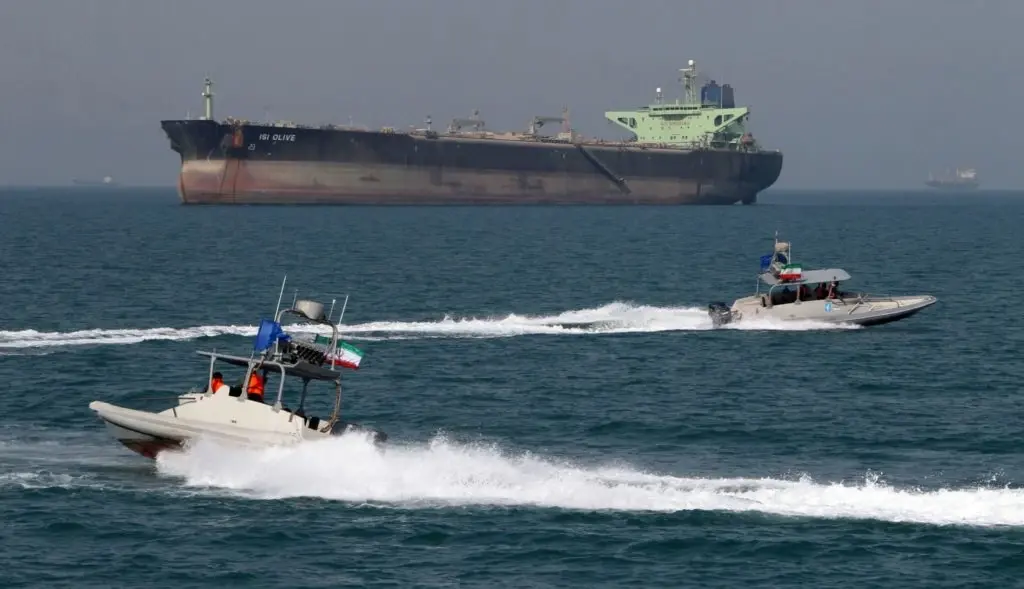 العقوبات الأمريكية على إيران تقطع النفط الخام عن نظام الأسد: النفط الإيراني