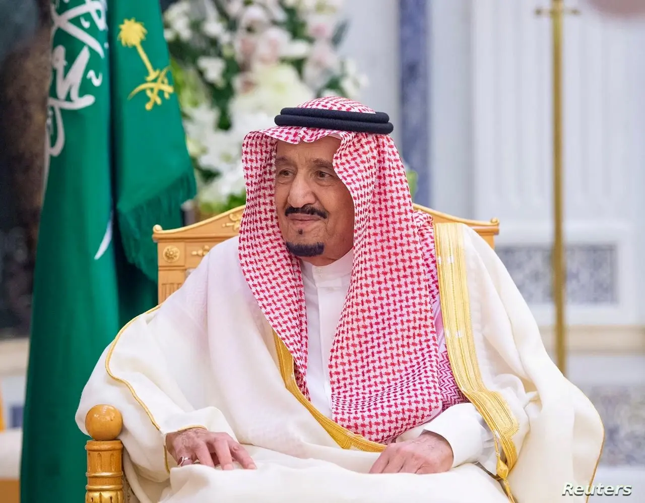 بأمر ملكي .. العاهل السعودي يعفي رئيس الشؤون الخاصة لخادم الحرمين الشريفين من منصبه: خبر عاجل