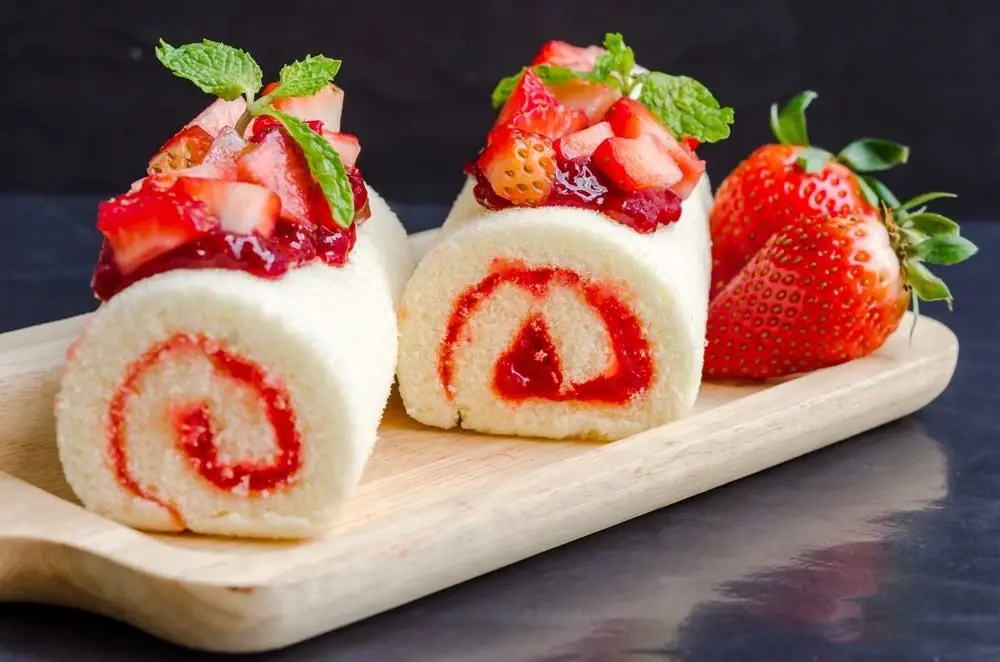 طريقة عمل سويسرول في 15 دقيقة: فنون الطهي