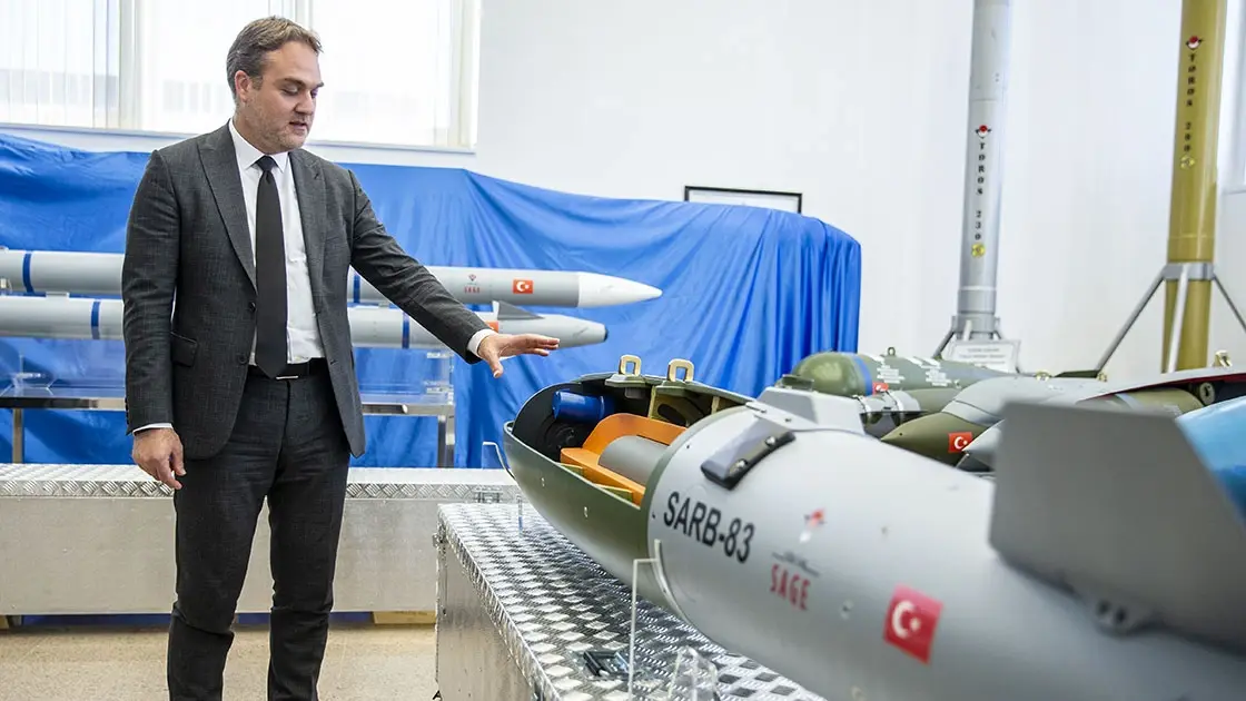 شاهد|| "سارب -83"الخارقة للتحصينات والدروع... تركيا تكشف أهم ميزات هذه القنابل الحديثة: السلاح التركي