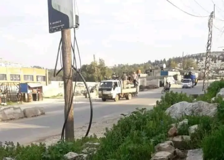 الطيران الروسي يستهدف سجن إدلب المركزي.. وعشرات السجناء يلوذون بالفرار: هيئة تحرير الشام