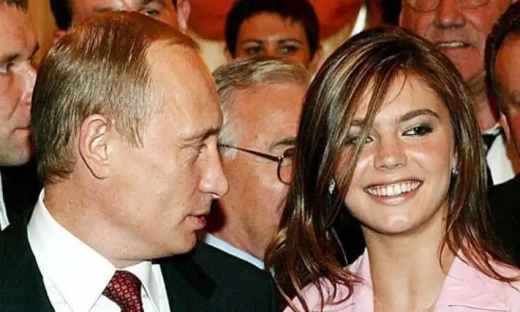 ثاني رد رسمي على وثائق باندورا من الكرملين حول التسريبات عن الرئيس بوتين وعشيقته السرّية: وثائق باندورا