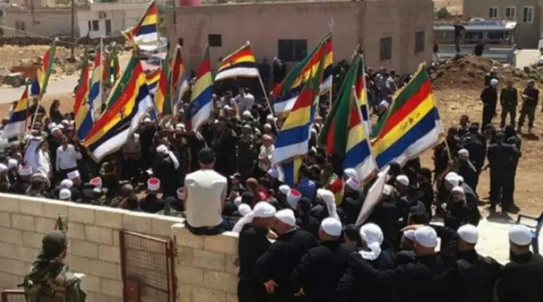 قتلى ضباط للأسد بدرعا إثر لغم أرضي، و"رجال الكرامة" تحلُّ أحد تشكيلاتها: السويداء