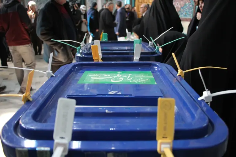 أحمدي نجاد يحسم موقفه من المشاركة في الانتخابات الرئاسية الإيرانية: أحمدي نجاد