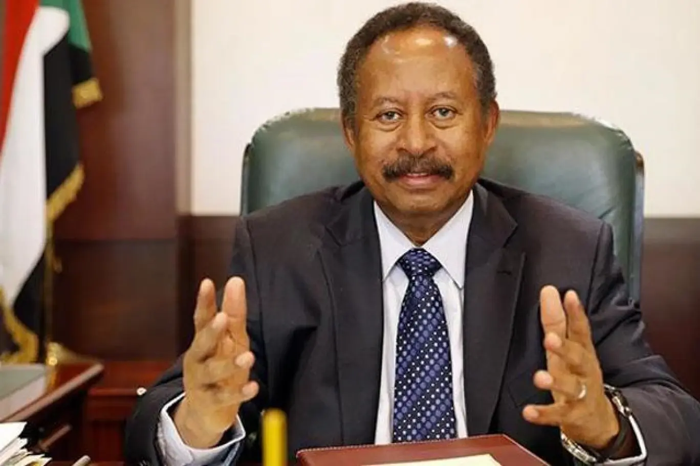 رئيس الحكومة السودانية في أول تصريح له عقب إعادته على رأس الحكومة.. "لا بديل عن هذا المسار للحل": عبد الله حمدوك