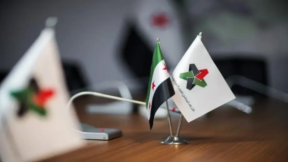 رئيس الائتلاف السوري يطالب بفتح تحقيق "فوري" باختلاس النظام السوري ملايين الدولارات: اختلاس أموال