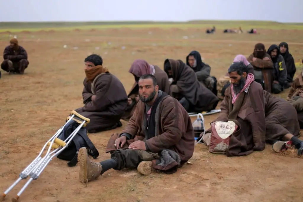 اشتباكات في الباغوز بين "داعش" و"قسد".. والأخيرة تطالب بمحاكمة دولية لعناصر التنظيم: التحالف الدولي