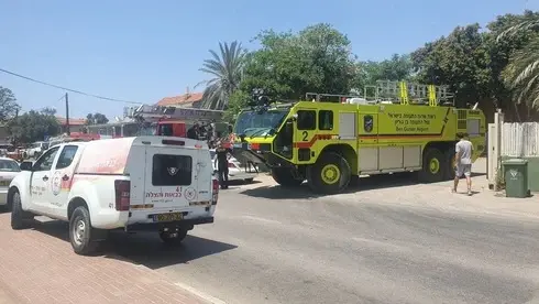 "مصائب إسرائيل ليست فرادة".. حريق هائل قرب مطار بن غوريون وإغلاق لحركة المرور وإخلاء للسكان (صور): حريق في إسرائيل