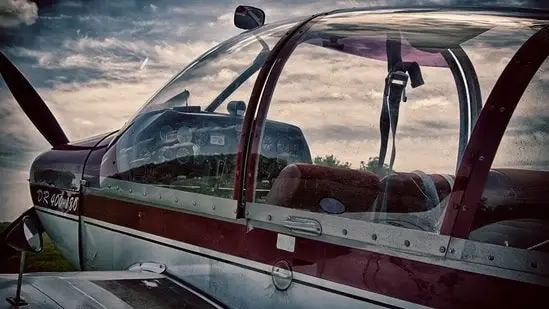 قتلى في تحطم طائرة شرقي العاصمة باريس: باريس