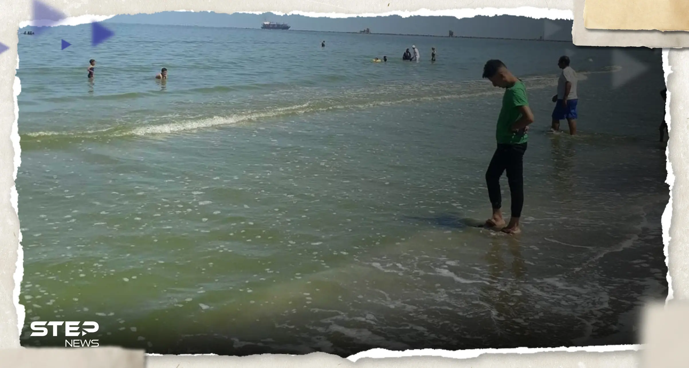 بالصور|| بعد الرائحة الكريهة في الأجواء.. ظاهرة غريبة في مصر تحول مياه البحر للون أخضر: الإعصار دانيال