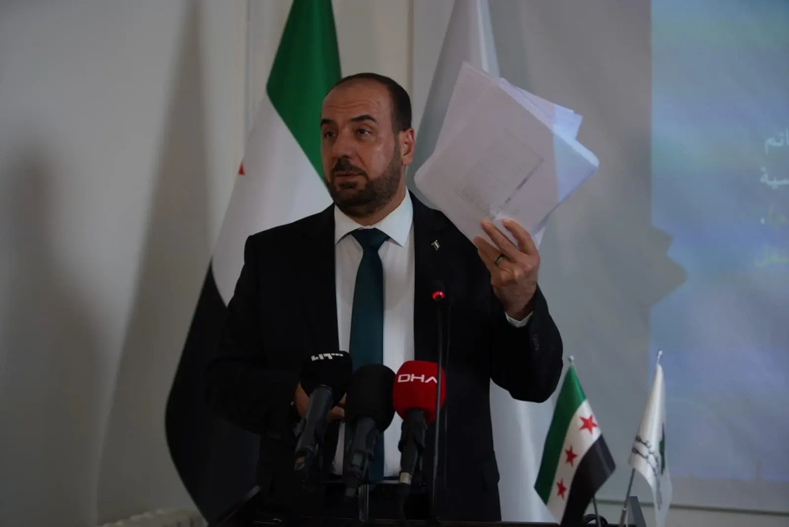 بعد اتهامه بيدرسون.. الحريري يغرد بالإنكليزية ويشرح لمجلس الأمن الدولي مهامه بشأن سوريا: الحريري يتهم بيدرسون