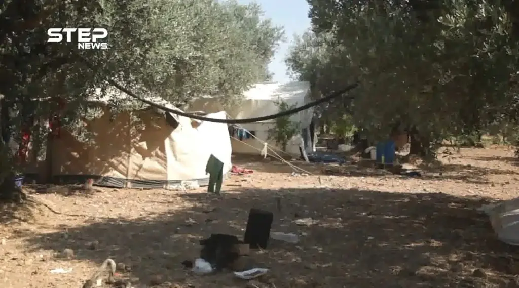 الحاج "أبو محمد" يفتح أرضه للنازحين و يستقبلهم دون مقابل في ريف إدلب: إدلب