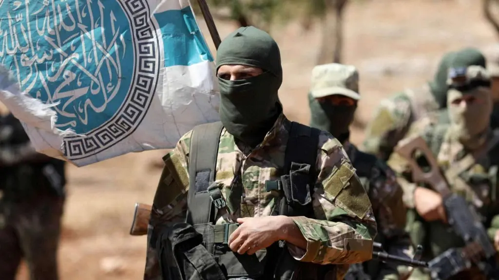 تحرير الشام تهدد روسيا والنظام من جديد وتطالب أهالي إدلب بالثبات: هيئة تحرير الشام