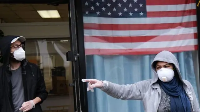 مركز السيطرة على الأمراض الأمريكي يكشف الفئة التي يُسمح لها بالتخلي عن الكمامات.. ويوصي بهذا للآخرين: كورونا في أميركا