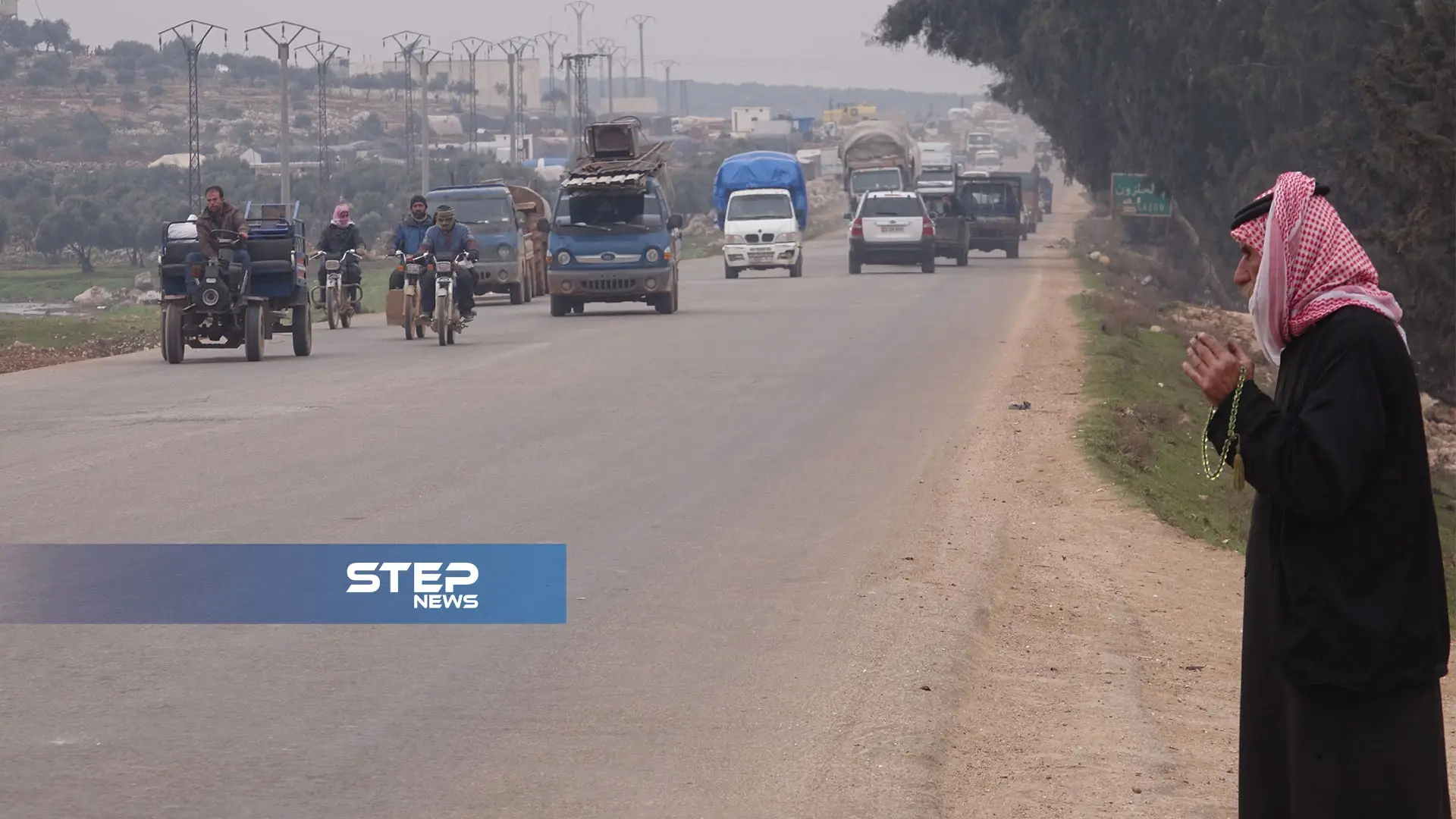 بالصور: موجات نزوح غير مسبوقة لأهالي إدلب نحو الحدود التركية: الحدود التركية