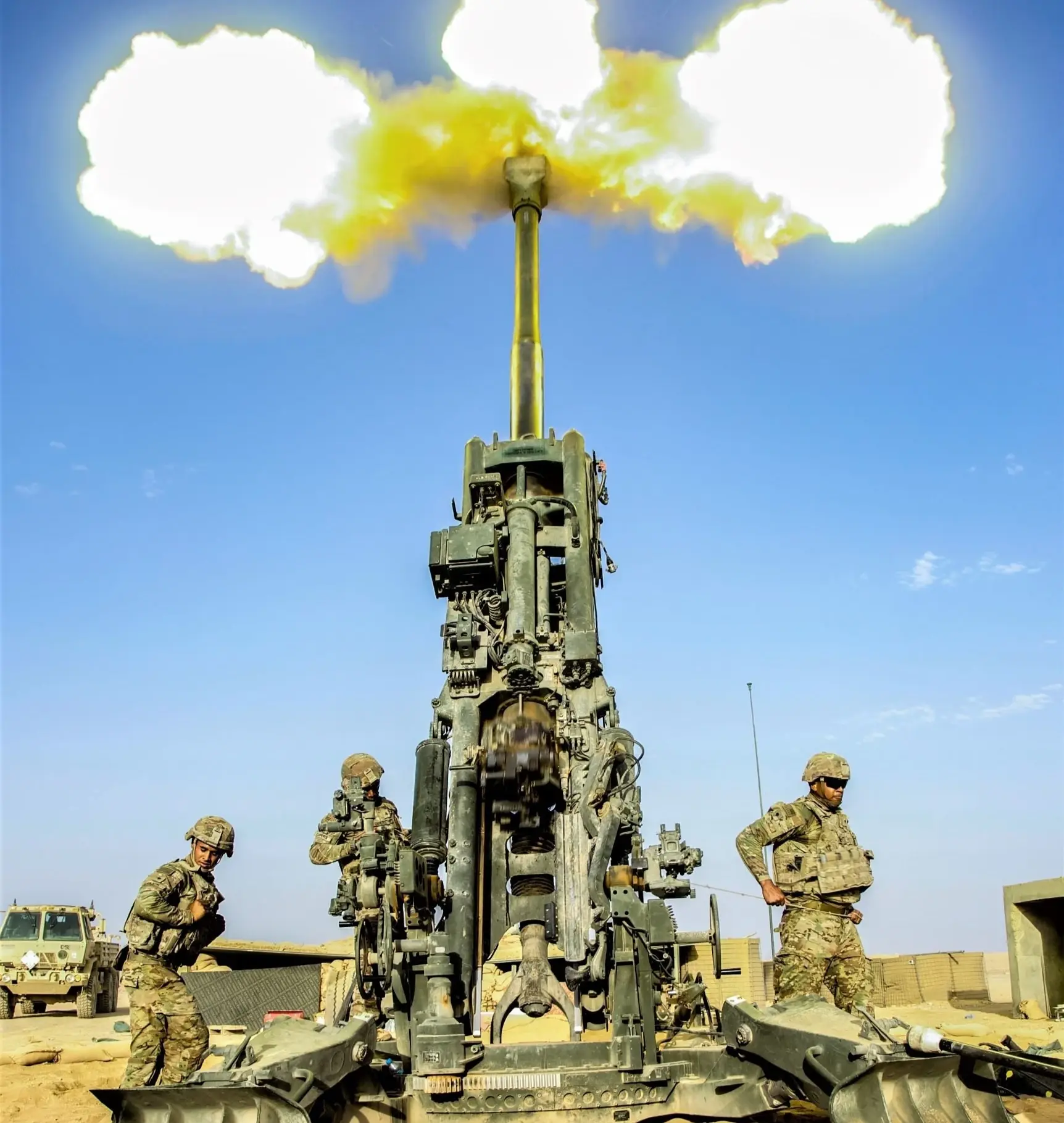 مناورات قتالية لجنود أمريكيين في شمال شرق سوريا.. والتحالف الدولي يكشف الهدف منها: تنظيم داعش في سوريا