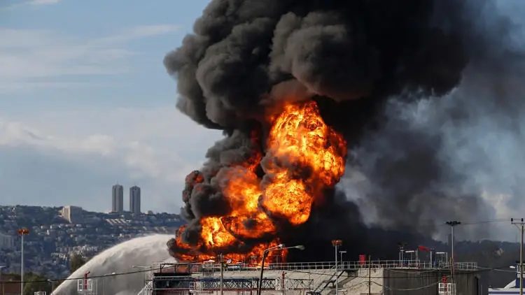 حرائق كبيرة تندلع في إسرائيل إحداها قرب مكان عسكري خطير: مدينة عسقلان