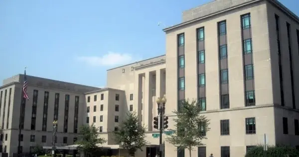 قد تعرفه.. واشنطن ترصد 10 ملايين دولار لمن يدلي بمعلومات عن رجل أعمال لبناني: رجل اعمال لبناني