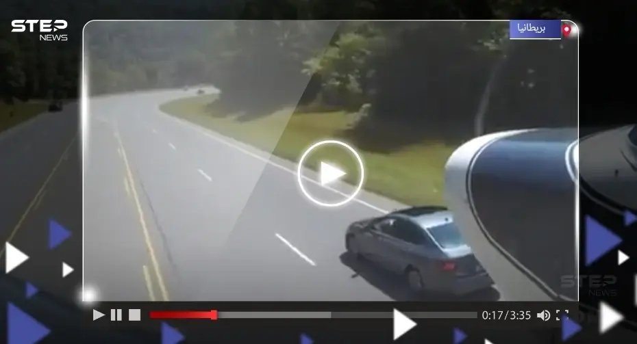 بريطانيا.. شاهد لحظة هبوط طائرة اضطرارياً وسط شارع مزدحم بالسيارات: هبوط طائرة وسط شارع