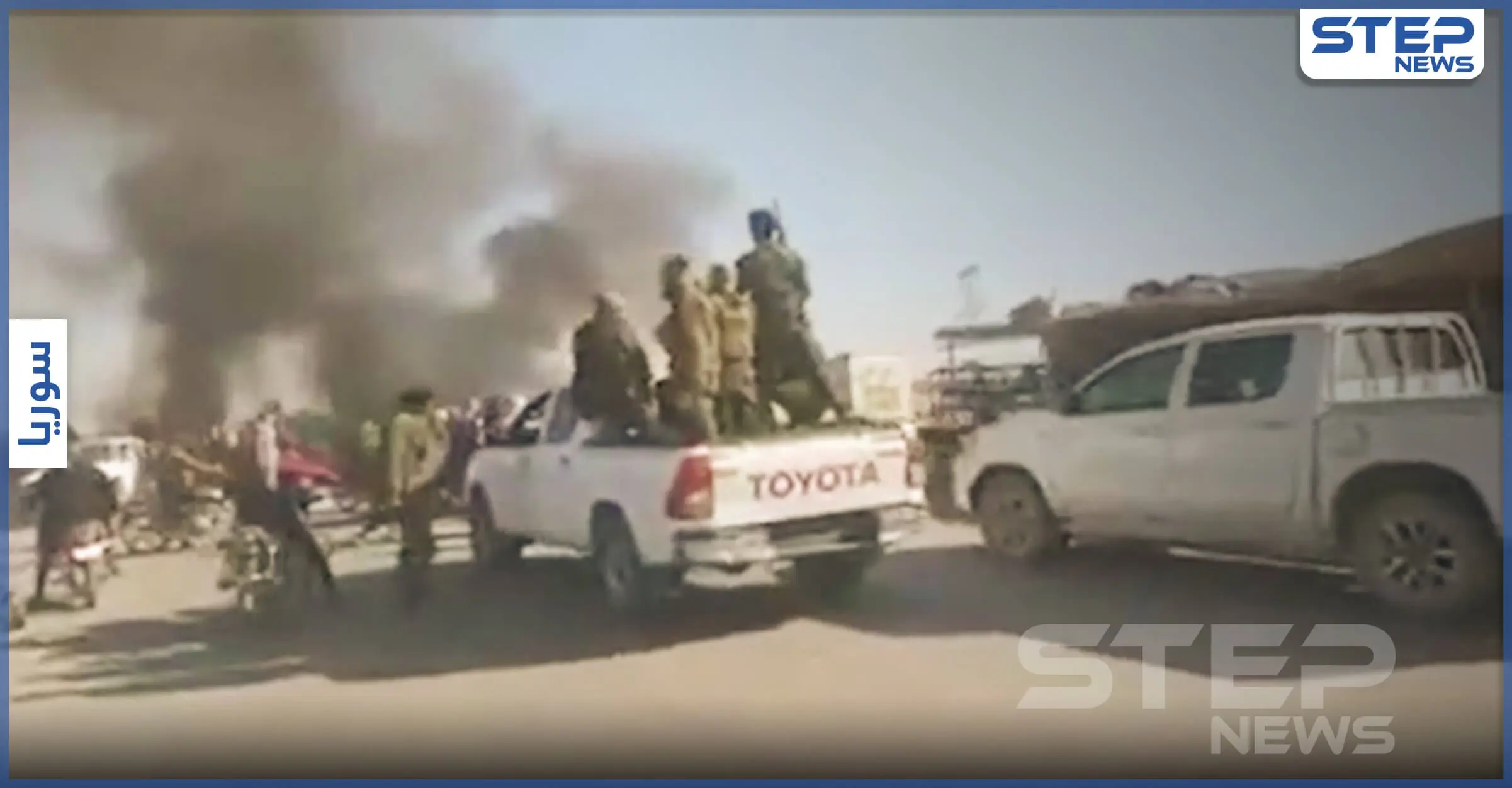 بالفيديو|| أبناء ديرالزور يُجبرون رتلاً للتحالف الدولي و"قسد" على تغيير مساره عَقَبَ مظاهرة احتجاجية: رتل عسكري