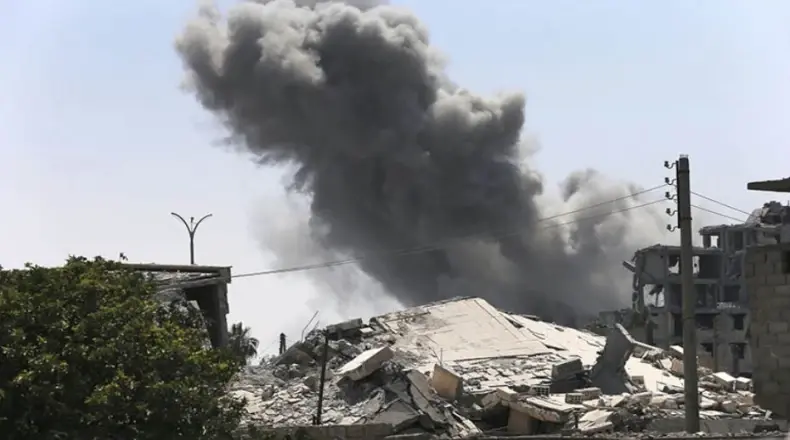 غارات بالفوسفور الأبيض على مخيم الباغوز، وداعش يُسلّم عدداً من الأسرى لـ"قسد": الباغوز