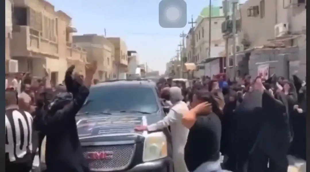 بالفيديو||"ركلة ضابط أنهت حياته".. غضب عارم في العراق بعد مقتل شاب بأحد سجون البصرة تحت التعذيب: مقتل هشام محمد