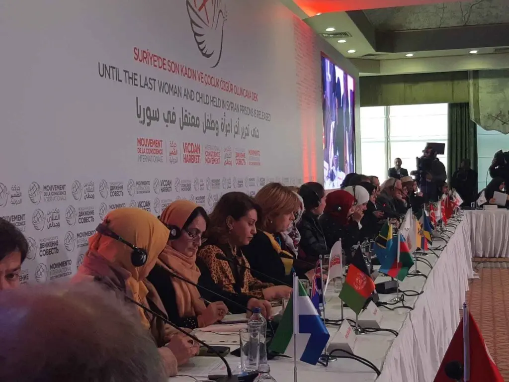 مؤتمر دولي بإسطنبول يُطالب بـ الإفراج عن المعتقلات في سوريا: إسطنبول