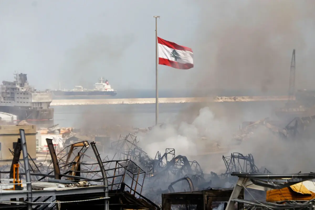 الحريري يكشف سبب الانهيار.. والعقوبات الأوروبية تتجهّز قانونياً: لبنان ينهار