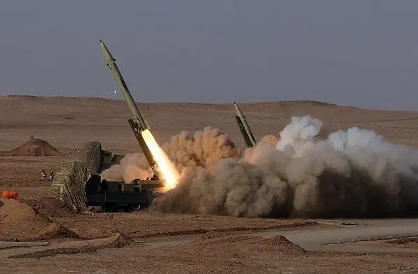 هجوم بالصواريخ استهدف قاعدة عين الأسد غربي العراق والقوات الأمريكية ترد: القوات الأمريكية في العراق