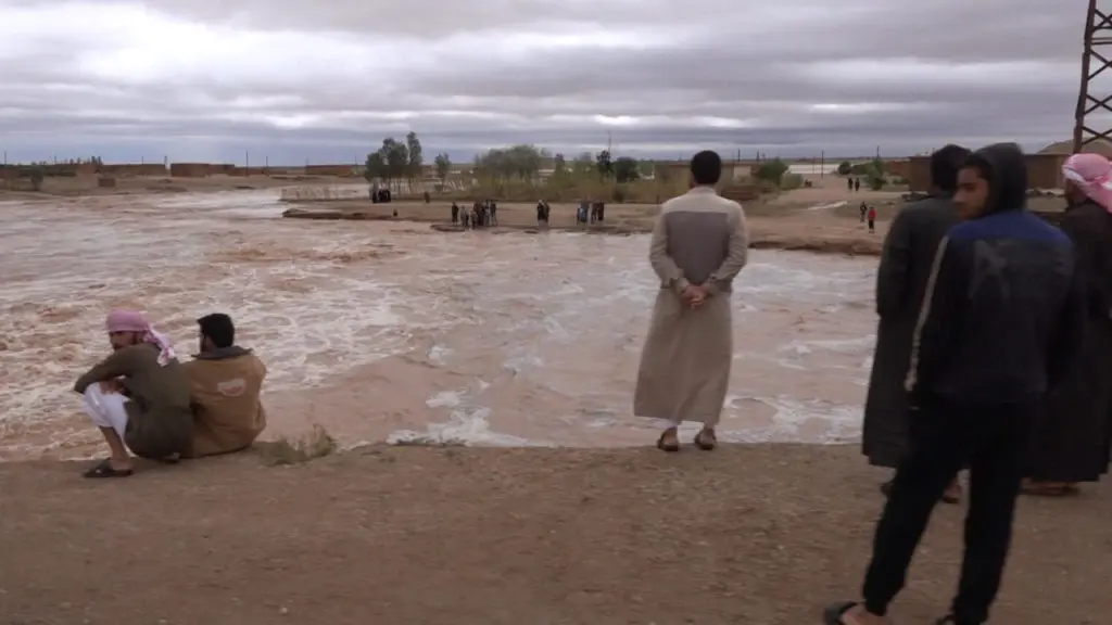 نُذر كارثة إنسانية على ضفاف نهر الفرات في سوريا: الفرات