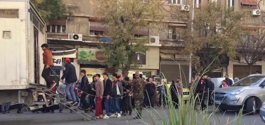 شبانُ المصالحات .. عبيدٌ مصفدة في سوقِ نخاسة الأسد: الشباب