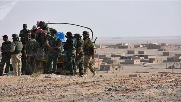 عنصر من داعش يدل النظام السوري على موقع مليء بالأموال والذهب والوثائق وأسلحة أمريكية بدير الزور: ديرالزور