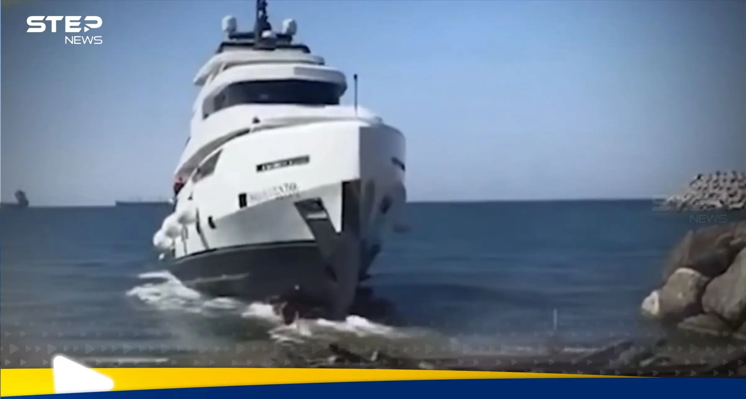 شاهد|| غرق يخت فاخر قبالة السواحل التركية بعد 15 دقيقة فقط من إطلاقه وهلع بين ركابه: حوادث وقتلى