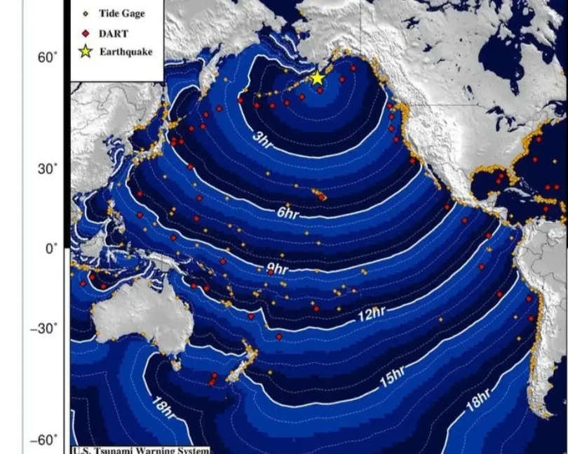 عقب زلزالٍ قوي.. تحذيرات من تسونامي في ألاسكا والسلطات الأمريكية تنشر خارطة توضيحية: تسونامي
