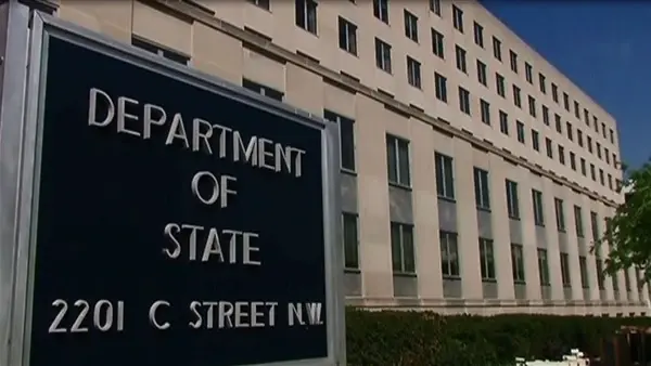 الخارجية الأمريكية تتحدث عن الهجمات الروسية غرب حلب وإدلب.. والحل المنقذ لحياة 2.4 مليون سوري: معبر باب الهوى